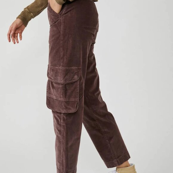 NEW Free People Hard Crushin' Plush Cargo Pants in Chocolate Merlot for women j - Picture 4 of 7
